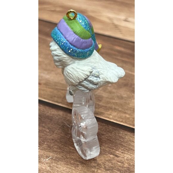 2008 HALLMARK KEEPSAKE ORNAMENT QX7061 COOL DECADE OWL IN SCARF WINKING - Picture 6 of 8